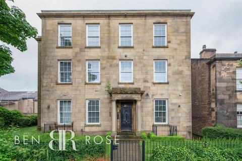 1 bedroom flat for sale, Park Road, Chorley