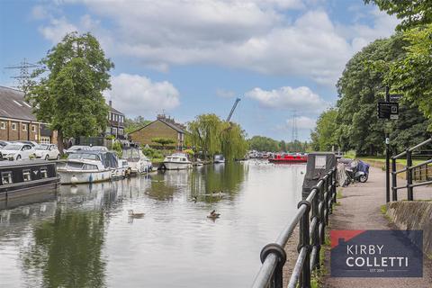 1 bedroom end of terrace house for sale, River Meads, Stanstead Abbotts
