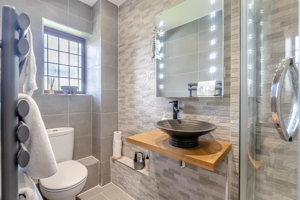 8600418-interior24.jpg
