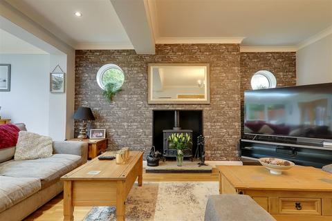 4 bedroom detached house for sale, Longlands, Charmandean, Worthing