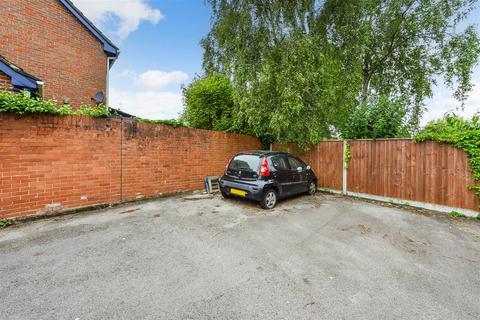 1 bedroom flat for sale, Victoria House, Junction Road, Andover