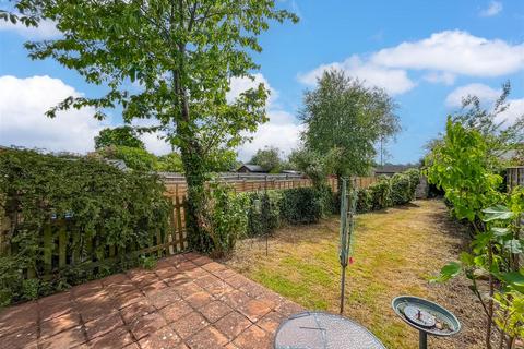 35 Beauchamp Road, Warwick, CV34 5NU
