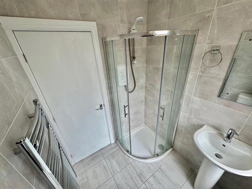 W6 Shower.jpg