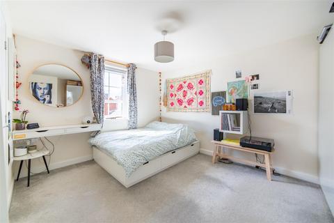 62 Ascot Drive, North Gosforth, Newcastle Upon Tyne, NE13 6PN