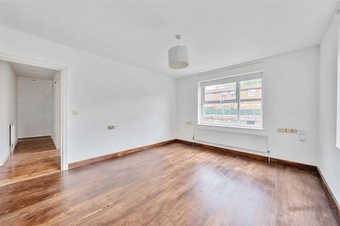 3 bedroom apartment for sale, Maltby Street, Bermondsey