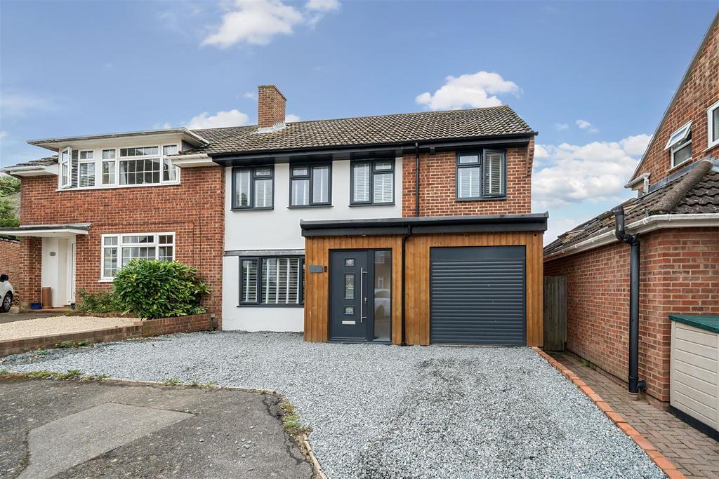 Belmont Close, Maidstone 4 bed semidetached house for sale £500,000
