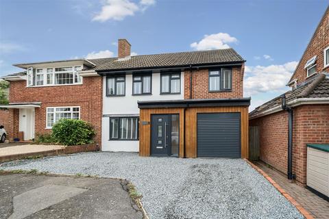 4 bedroom semi-detached house for sale, Belmont Close, Maidstone
