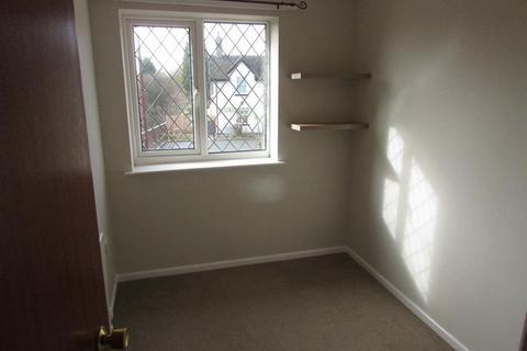 2 bedroom maisonette to rent, Flat 9 Rosewood Court 173 Glascote Road, Tamworth, Staffordshire