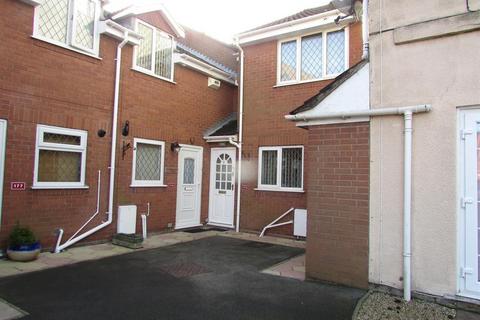 2 bedroom maisonette to rent, Flat 9 Rosewood Court 173 Glascote Road, Tamworth, Staffordshire
