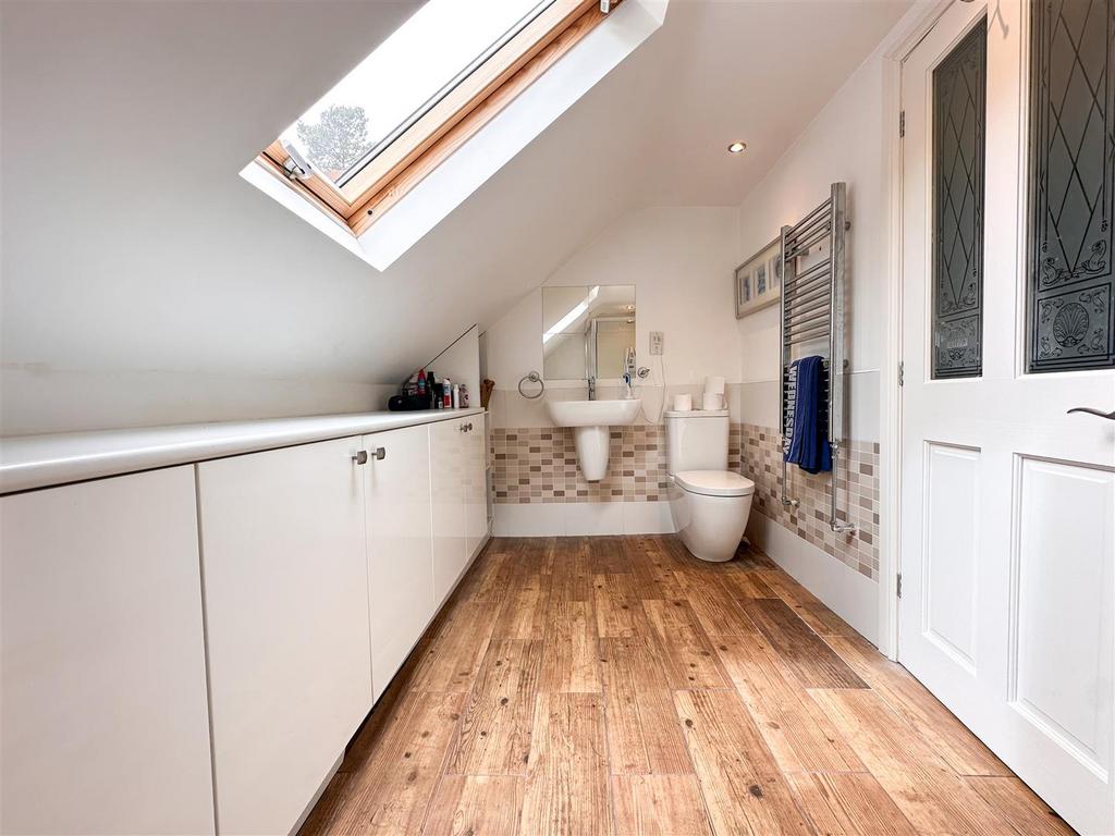 Bedroom two en suite