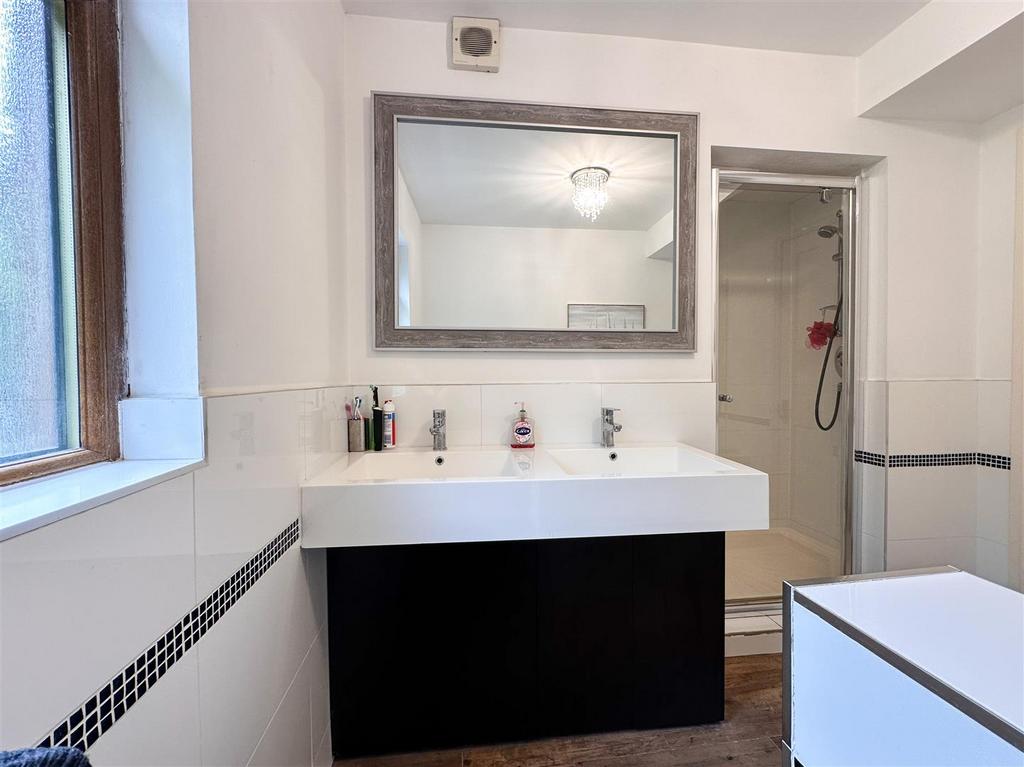 Family bath and shower room