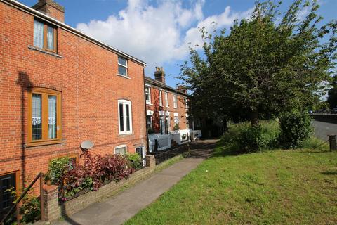 3 bedroom townhouse for sale, The Greencroft, Salisbury