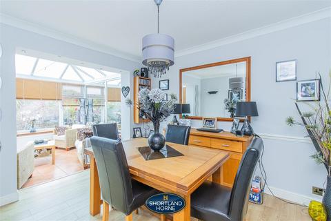 43 Buckingham Rise, Coventry, CV5 9HF