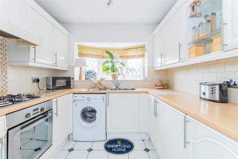 43 Buckingham Rise, Coventry, CV5 9HF