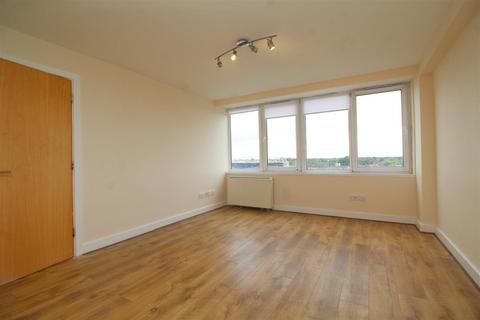 2 bedroom apartment for sale, Apex House, Oundle Road, Peterborough