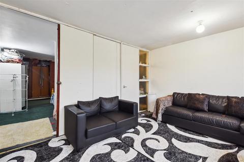 1 bedroom apartment for sale, London