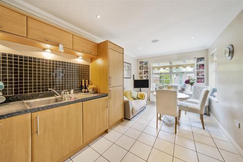 3 bedroom house for sale, Cavendish Walk, Epsom KT19