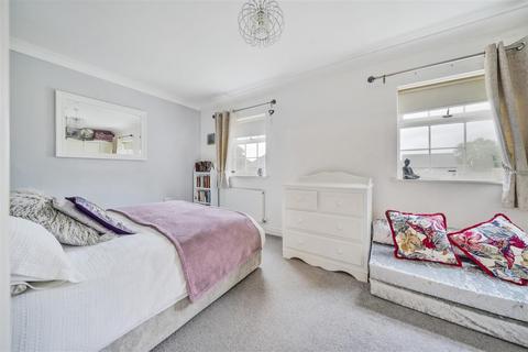 3 bedroom house for sale, Cavendish Walk, Epsom KT19