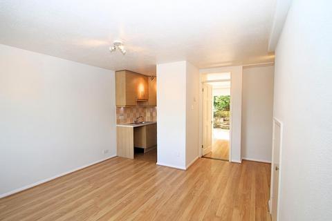 1 bedroom flat for sale, Knaphill