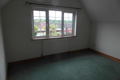 1 bedroom flat to rent, Gubbins Lane Harold Wood