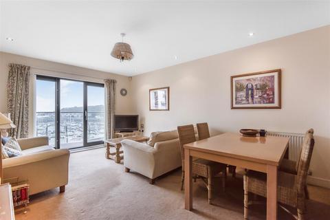 2 bedroom flat for sale, West Quay, Newhaven