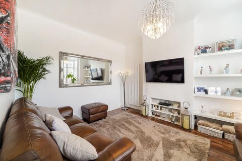 4 bedroom semi-detached house for sale, Langley Avenue, Worcester Park