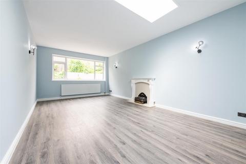 2 bedroom terraced bungalow to rent, Glasshouse Lane, Lapworth, Solihull