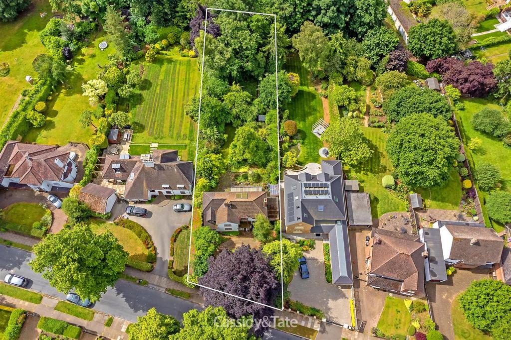 42 Marshals Drive-5.jpg