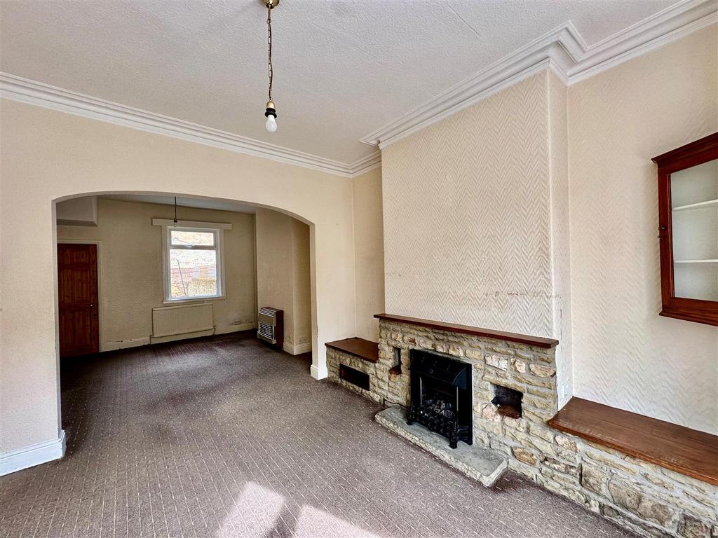 Gordon Street, Scarborough 3 bed terraced house £795 pcm (£183 pw)
