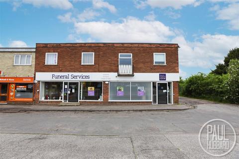 Retail property (high street) to rent, Oulton Road, Lowestoft, NR32