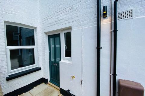 1 bedroom flat to rent, William Street