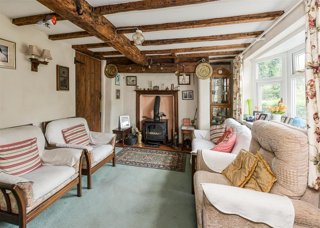 Woodford Cottage-living room1.jpg