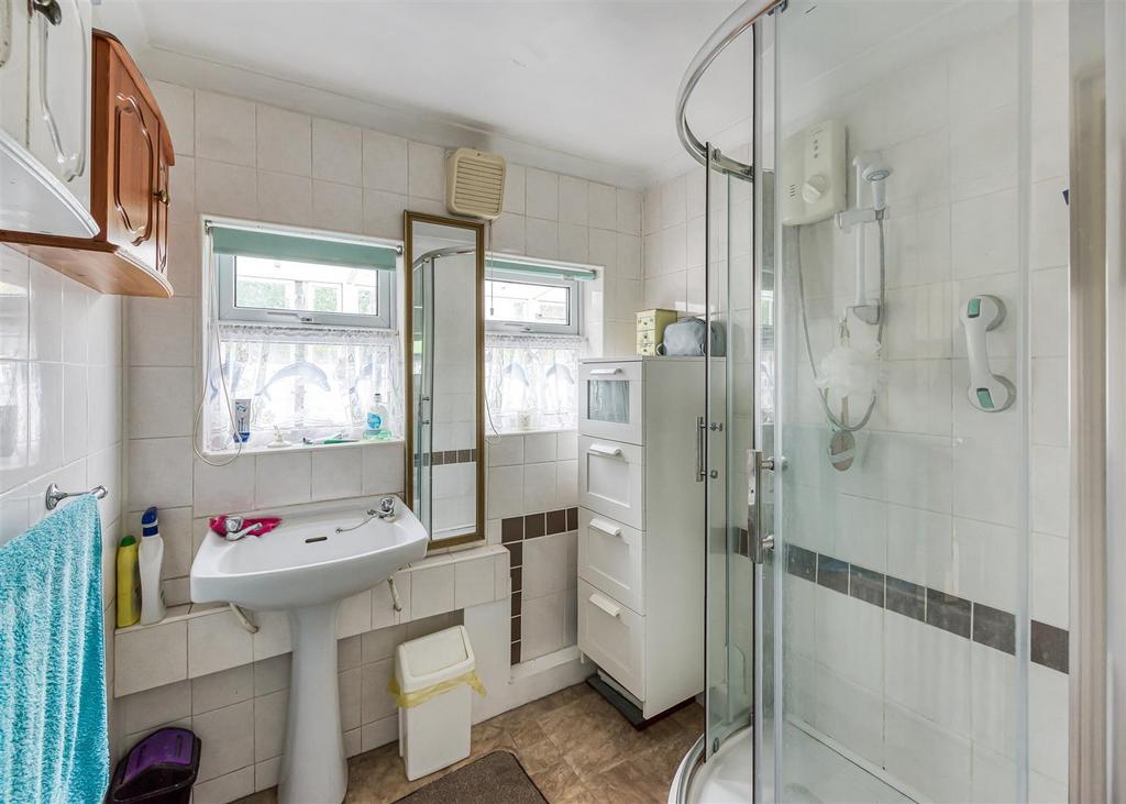 Woodford Cottage-shower room.jpg