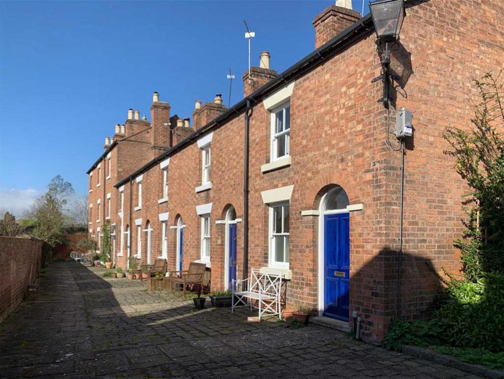 Hammonds Terrace, Coton Hill, Shrewsbury 1 bed terraced house to rent