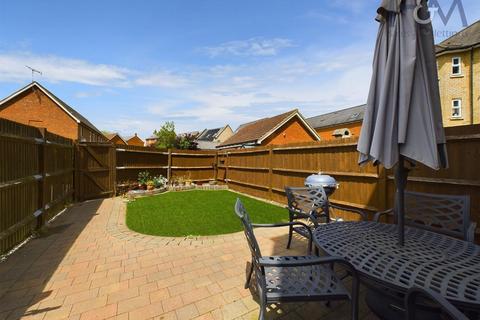 4 bedroom semi-detached house for sale, Mendip Way, Stevenage