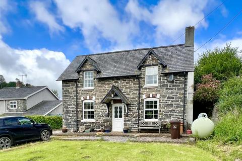 3 bedroom house for sale, Llangernyw