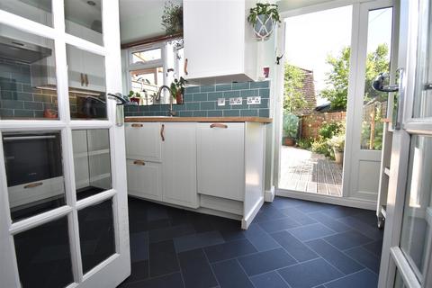 1a Charlton View, Portishead, Bristol, BS20 6NN