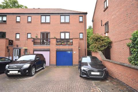 3 bedroom townhouse for sale, Brewers Wharf, Newark