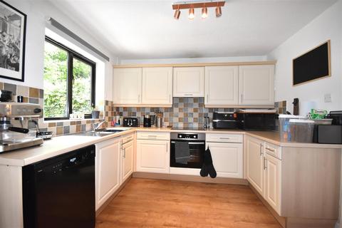 3 bedroom townhouse for sale, Brewers Wharf, Newark