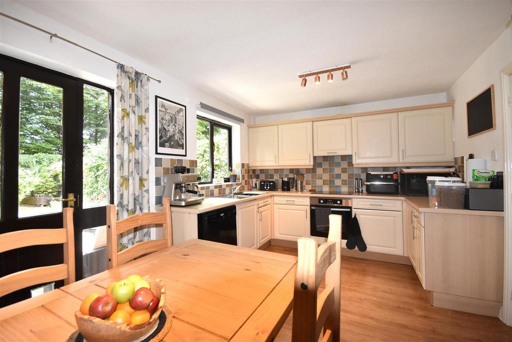 Kitchen diner
