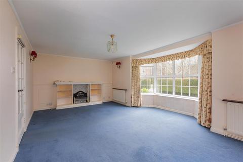 3 bedroom flat for sale, Phyllis Court Drive, Henley-On-Thames RG9