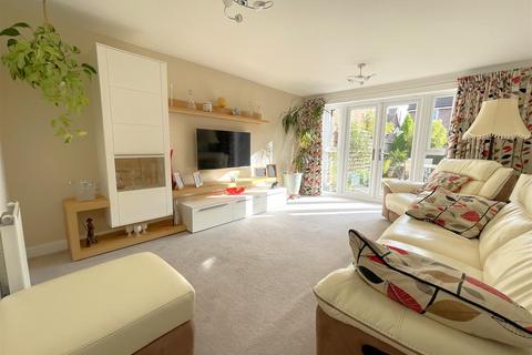 6 The Wickets, Bottesford, Nottingham, NG13 0HW