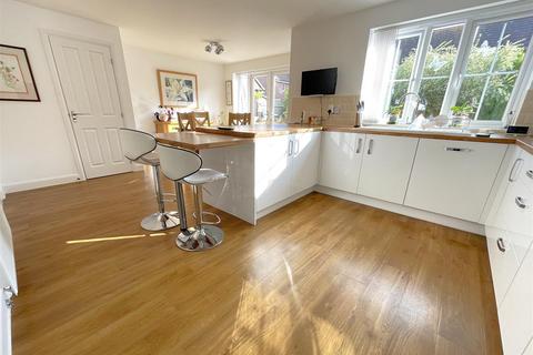 6 The Wickets, Bottesford, Nottingham, NG13 0HW