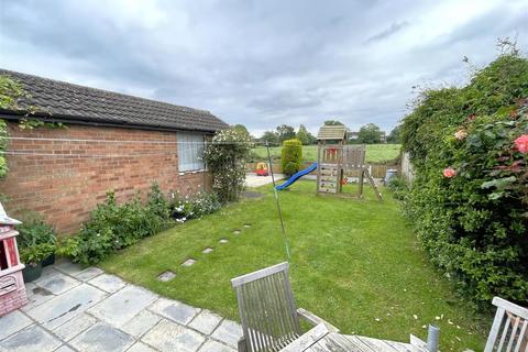 42 Abbey Road, Bingham, Nottingham, NG13 8ED