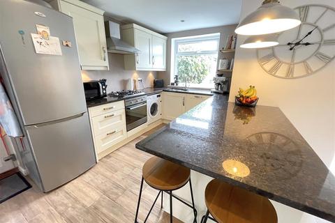 42 Abbey Road, Bingham, Nottingham, NG13 8ED