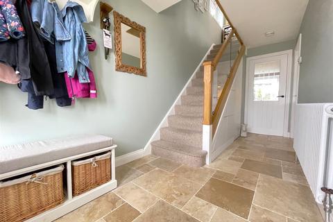 42 Abbey Road, Bingham, Nottingham, NG13 8ED