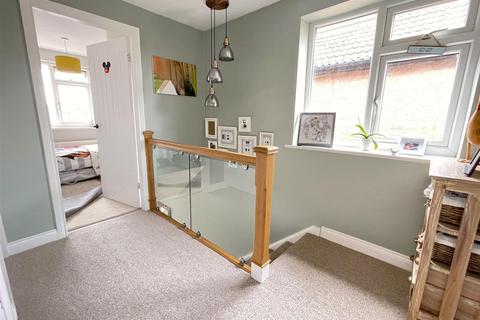 42 Abbey Road, Bingham, Nottingham, NG13 8ED