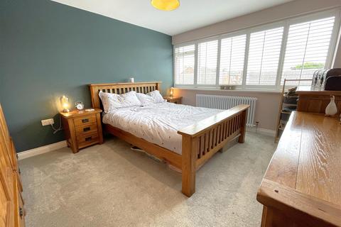 42 Abbey Road, Bingham, Nottingham, NG13 8ED