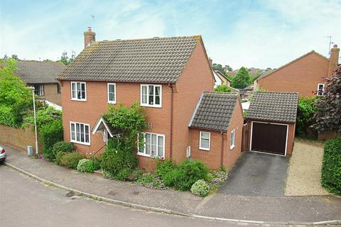 3 bedroom detached house for sale, The Elms, Hertford SG13