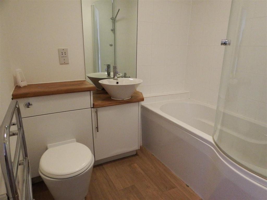 Sandy Hill, St Austell, PL25 1 bed apartment £680 pcm (£157 pw)